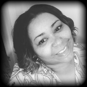 Meet your Posher, Devona